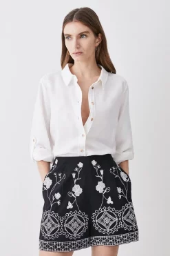 Budget 🎁 Karen Millen Floral & Geo Embroidered Woven Short 🥰