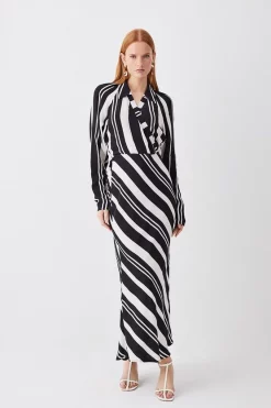 Brand new 👏 Karen Millen Mixed Stripe Collared Batwing Midi 👗 Dress - mono 🌟